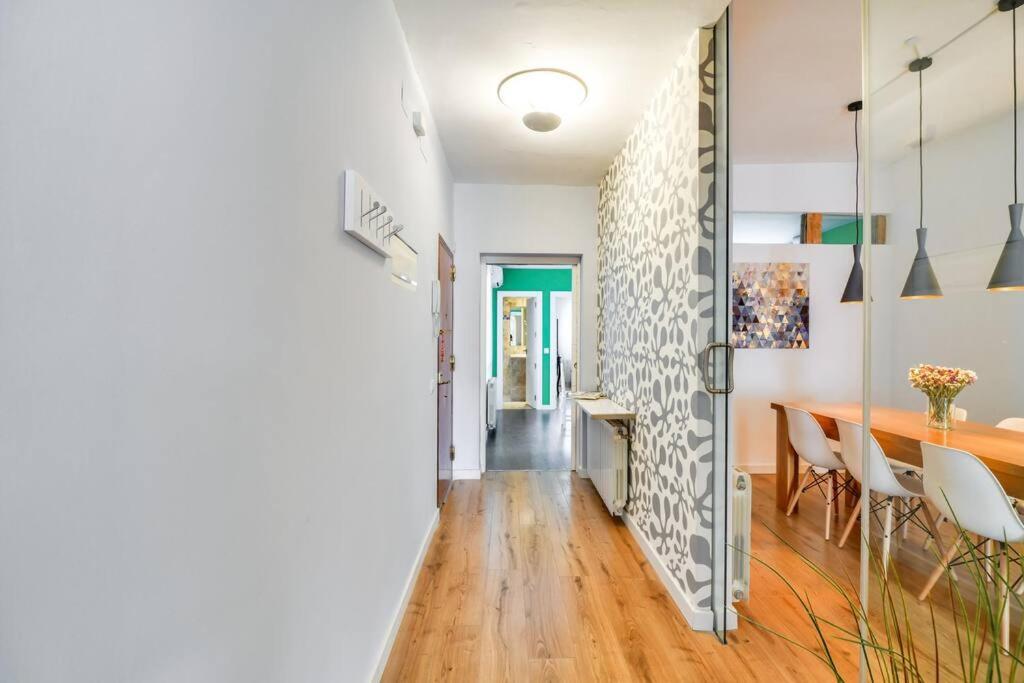 Big Stylish And Modern Apartment In Madrid Centre Exterior photo